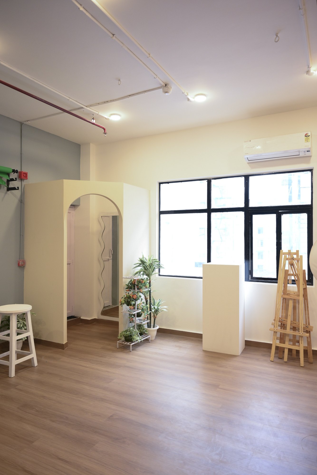 Cyclorama Studio in Noida for Fashion Product and Video Shoots