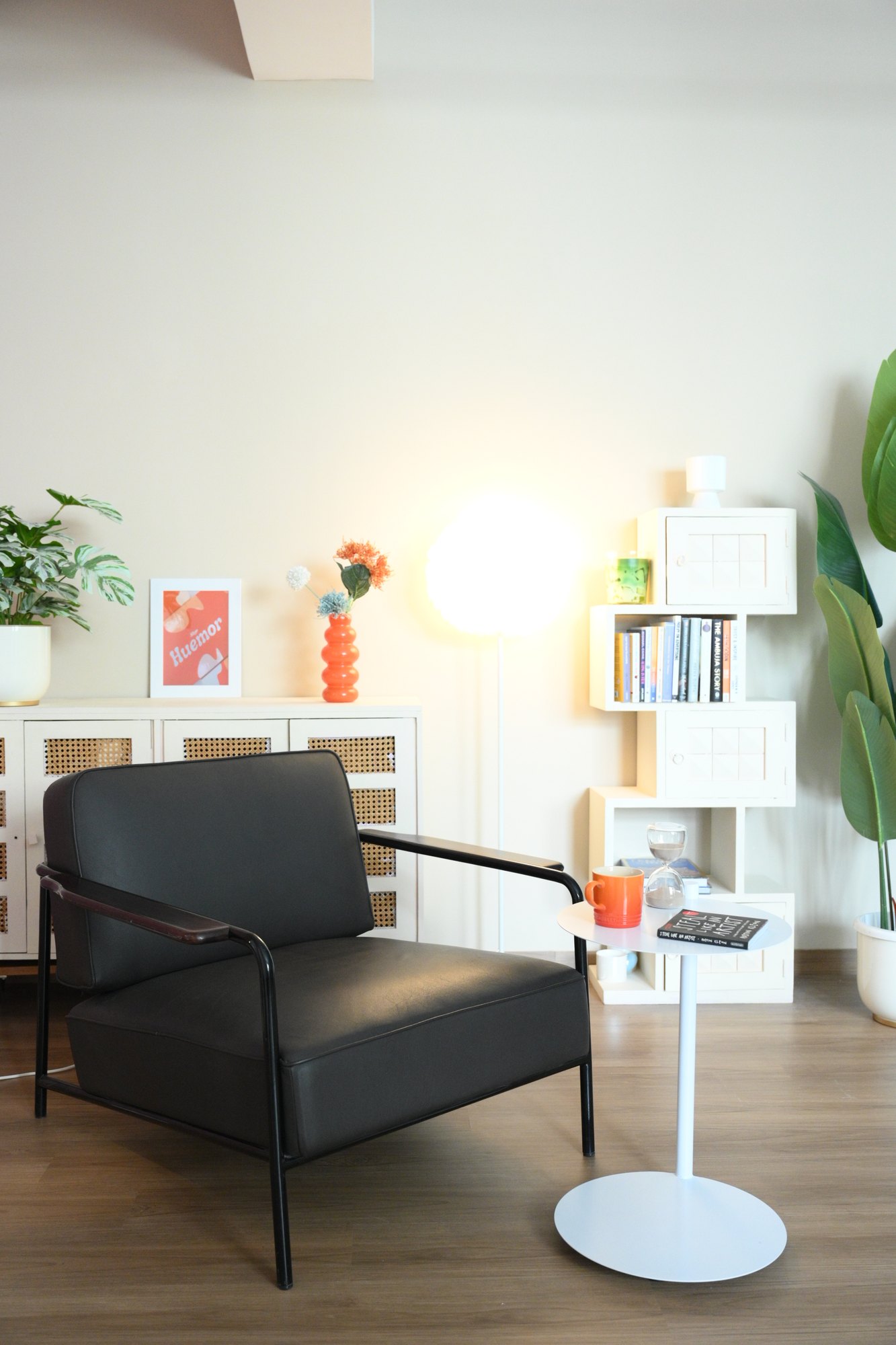 Vertical single-chair creator setup